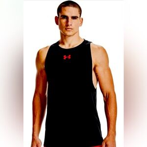 Under Armour Mens tank
Size L